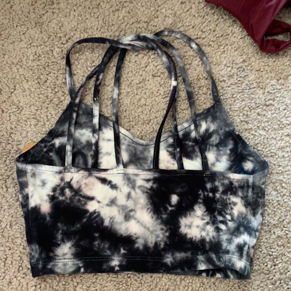 Crop top - Picture 3 of 3